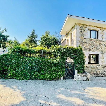 Agradable casa con chimenea, en zona tranquila de Sanabria Villa Barrio de Lomba Exterior foto